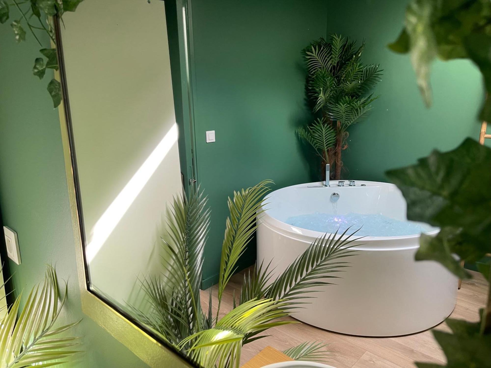 Evasion Exotique - Suite Selva - Jaccuzzi Privatif Amiens Bagian luar foto
